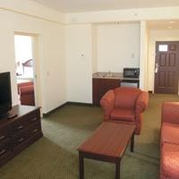 La Quinta Inn & Suites by Wyndham Ft. Pierce