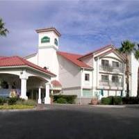 La Quinta Inn & Suites by Wyndham Tucson Airport