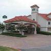 La Quinta Inn & Suites by Wyndham Fort Worth North