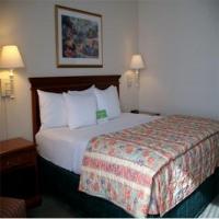 La Quinta Inn & Suites by Wyndham Naples East (I-75)