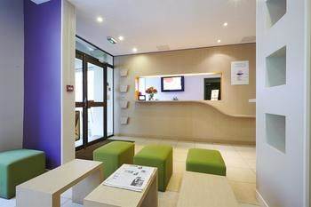 Hotel Kyriad Paris 10 Canal Saint Martin