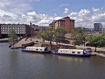 Houseboat Hotels - Hotel boat