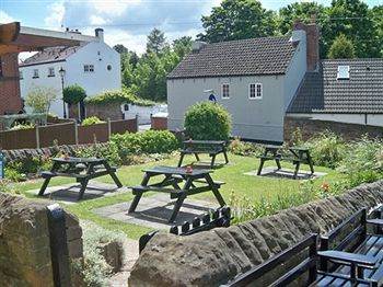 Nelson & Railway Inn