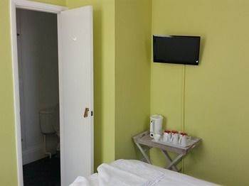 OYO Diamonds Villa