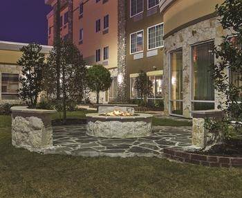 La Quinta Inn & Suites by Wyndham Houston Willowbrook