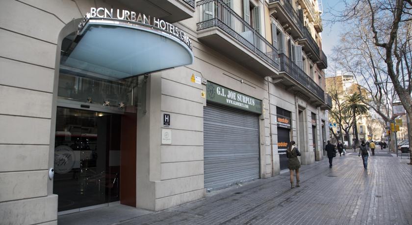 Naitly Ronda Sant Antoni Barcelona