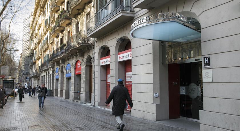 Naitly Ronda Sant Antoni Barcelona