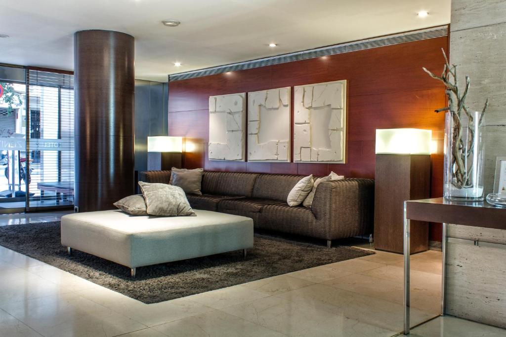 Hotel Zenit Conde De Borrell