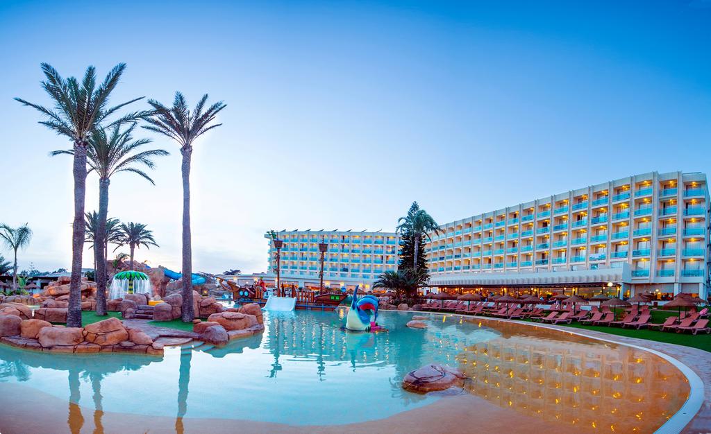 Evenia Zoraida Garden