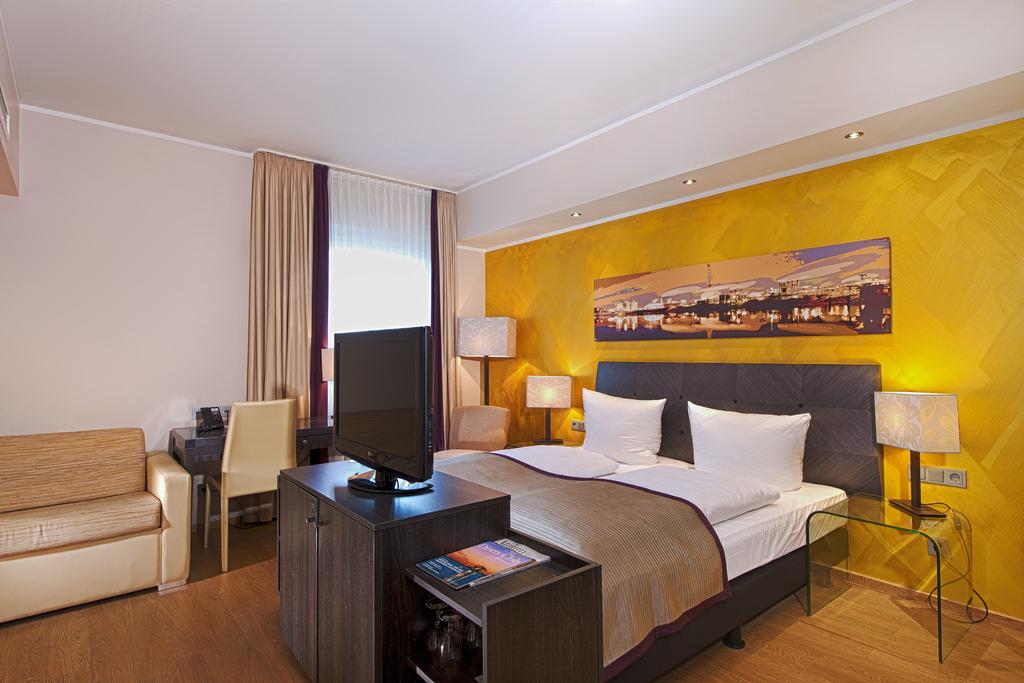 Wyndham Duisburger Hof Hotel