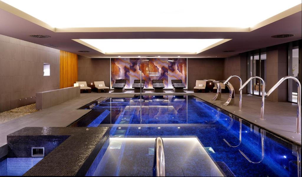 Intercontinental Barcelona (Formerly Crowne Plaza Fira Center)