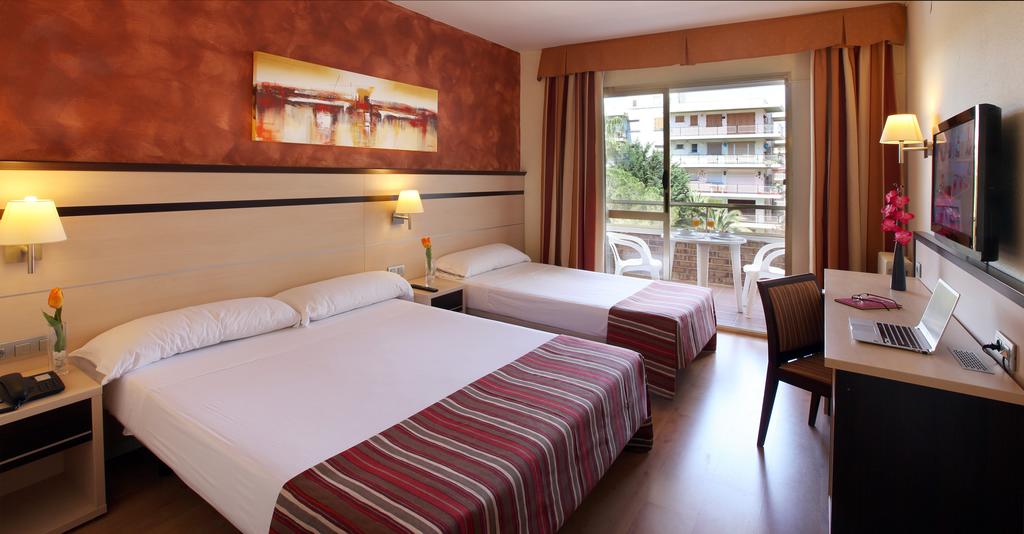 Golden Port Salou & Spa