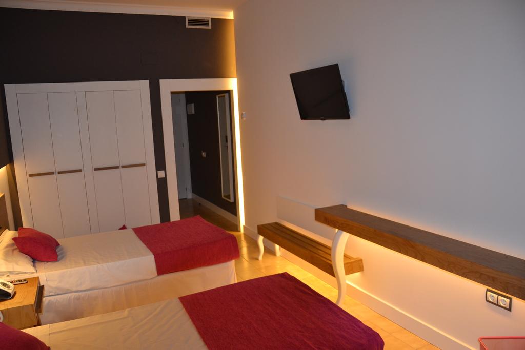 Hotel Brisamar Suites