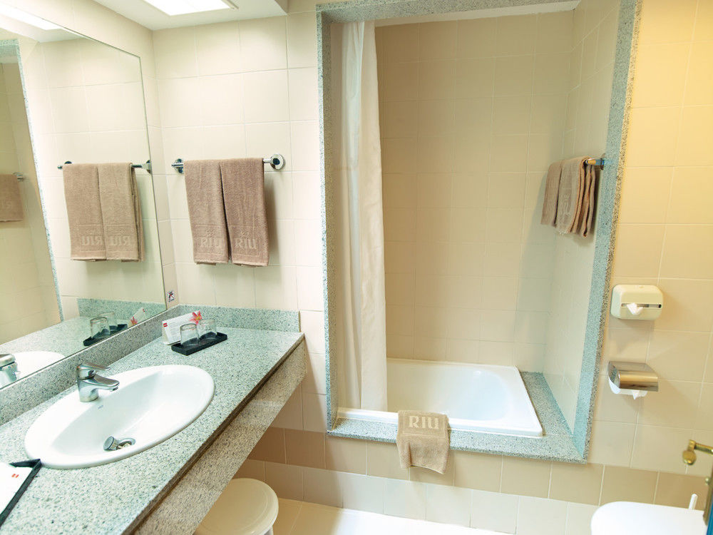 Hotel Riu Vistamar - All Inclusive