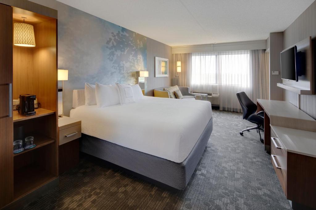 Courtyard by Marriott Austin-University Area