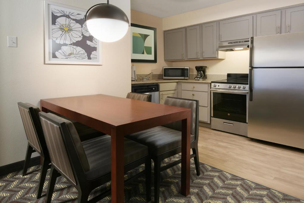 Residence Inn by Marriott Addison