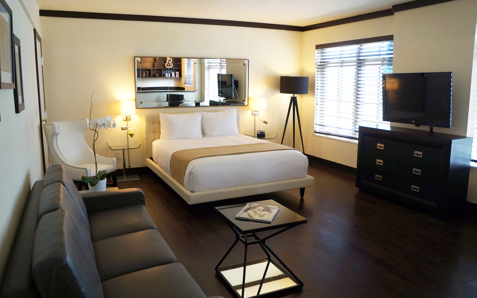 Posh South Beach Hostel, a South Beach Group Hotel