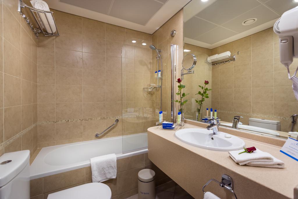 Roda Metha Suites