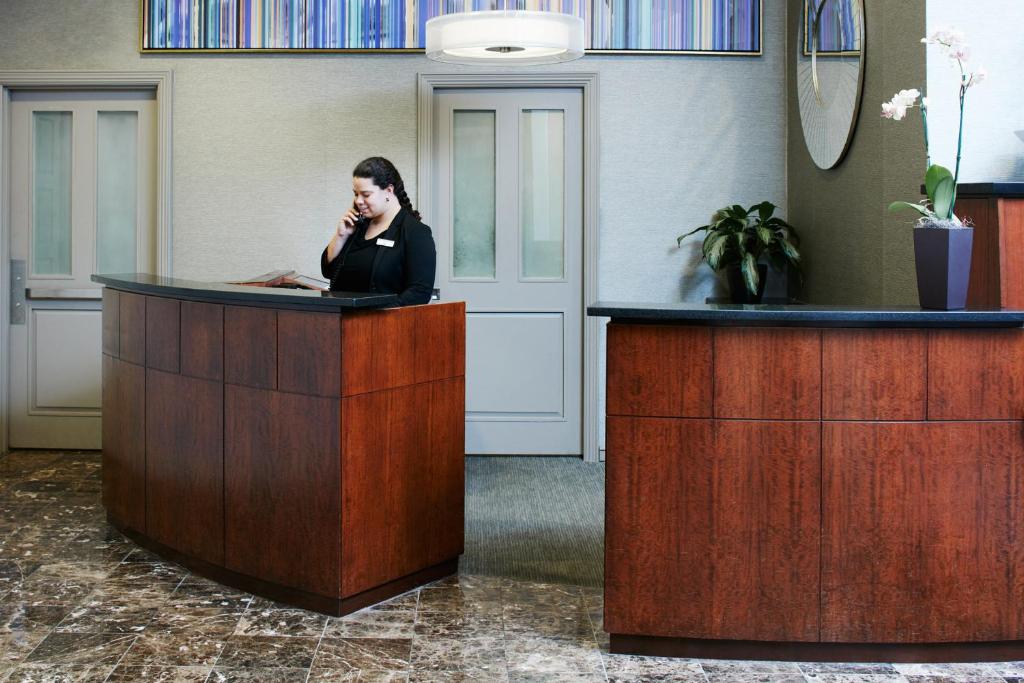 Club Quarters Hotel in Philadelphia