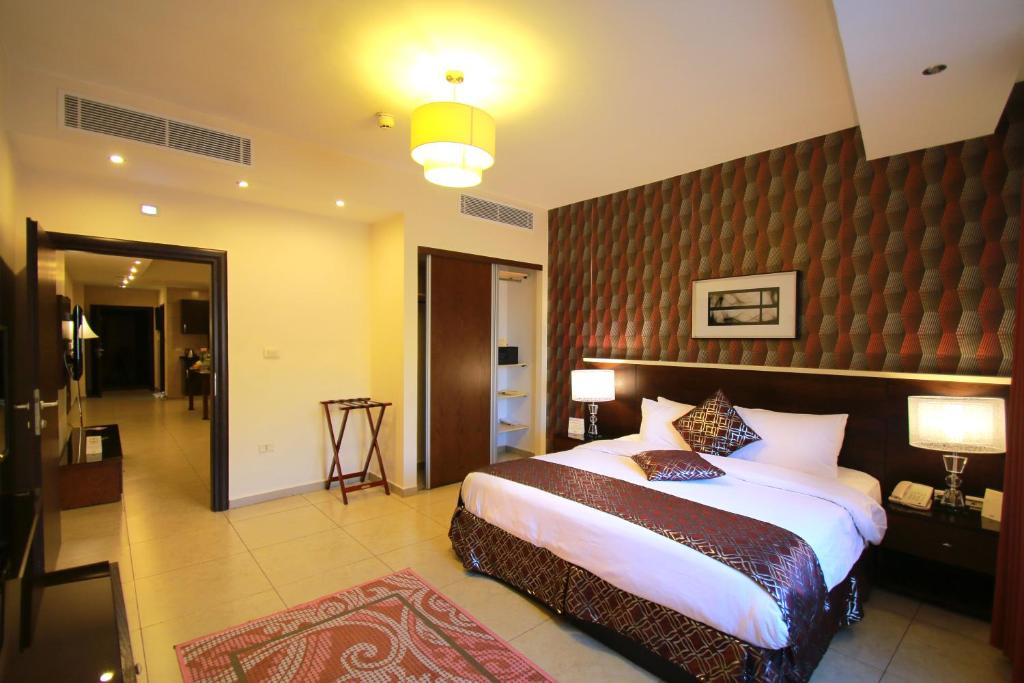 City Rose Hotel Suites