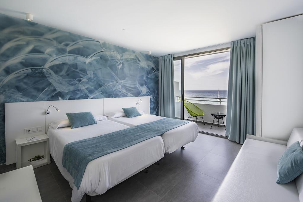 Marina Playa Apartments