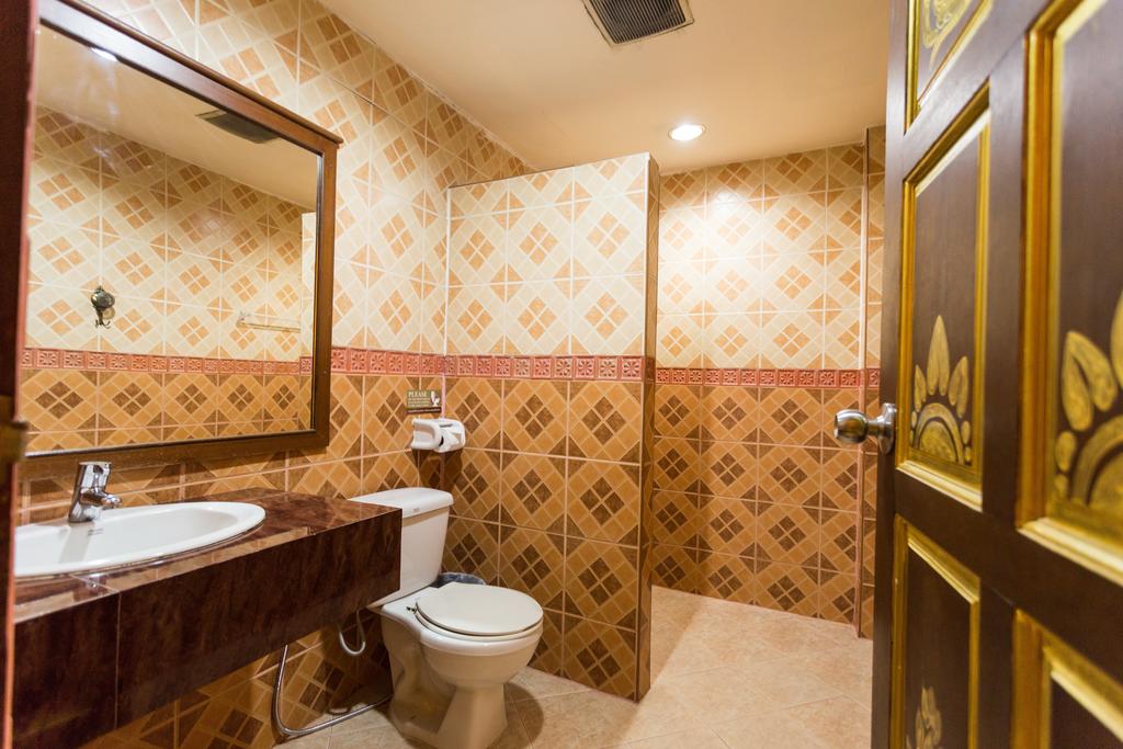 Parasol Inn Old Town Hotel Chiang Mai by Compass Hospitality