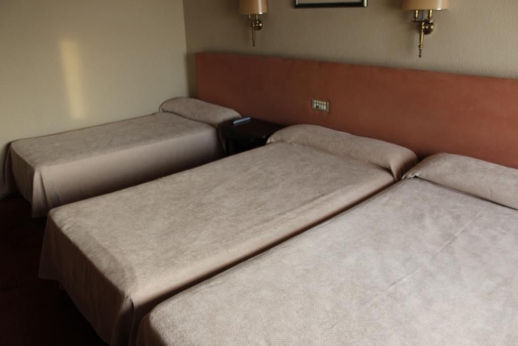BlueCity Condes Lleida Hotel (Formerly Condes de Urgell)