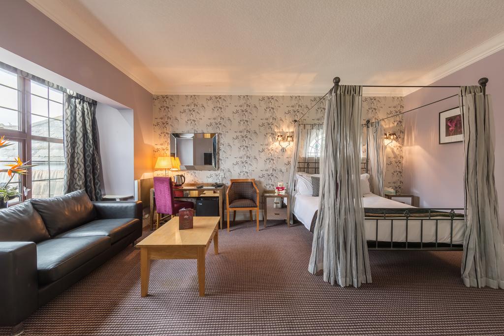 Muthu Westcliff Hotel (Near London Southend Airport) (Formerly Westcliff Hotel)