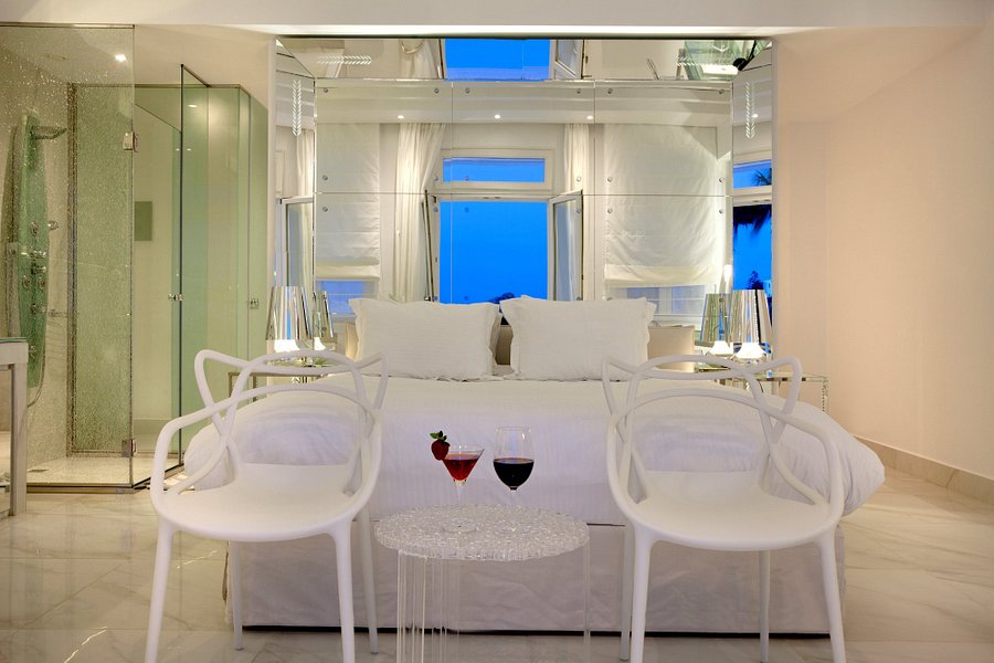 La Residence Mykonos Hotel Suites