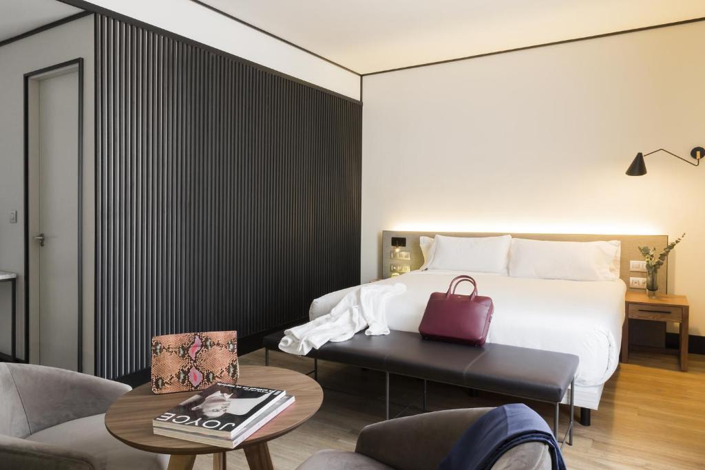 ICON Embassy by Petit Palace