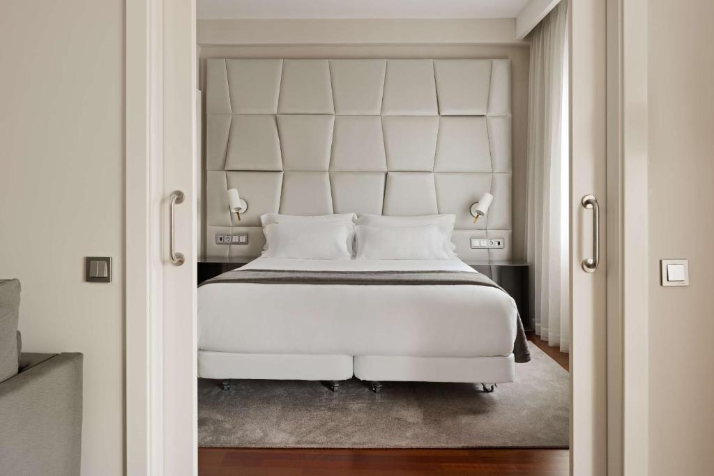 NH Collection Madrid Colon