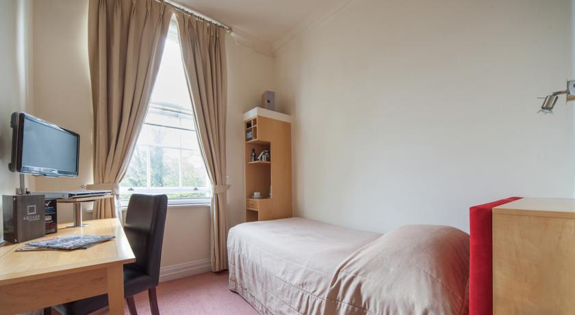 Berkeley Square Hotel
