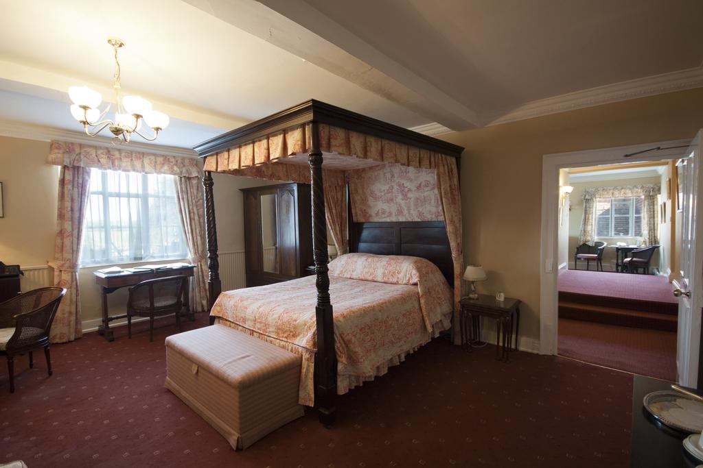 Corse Lawn House Hotel