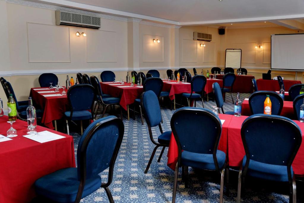 Best Western New Holmwood Hotel