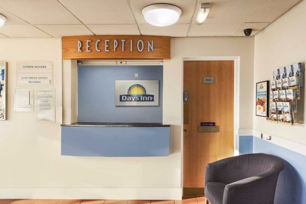Days Inn by Wyndham Watford Gap