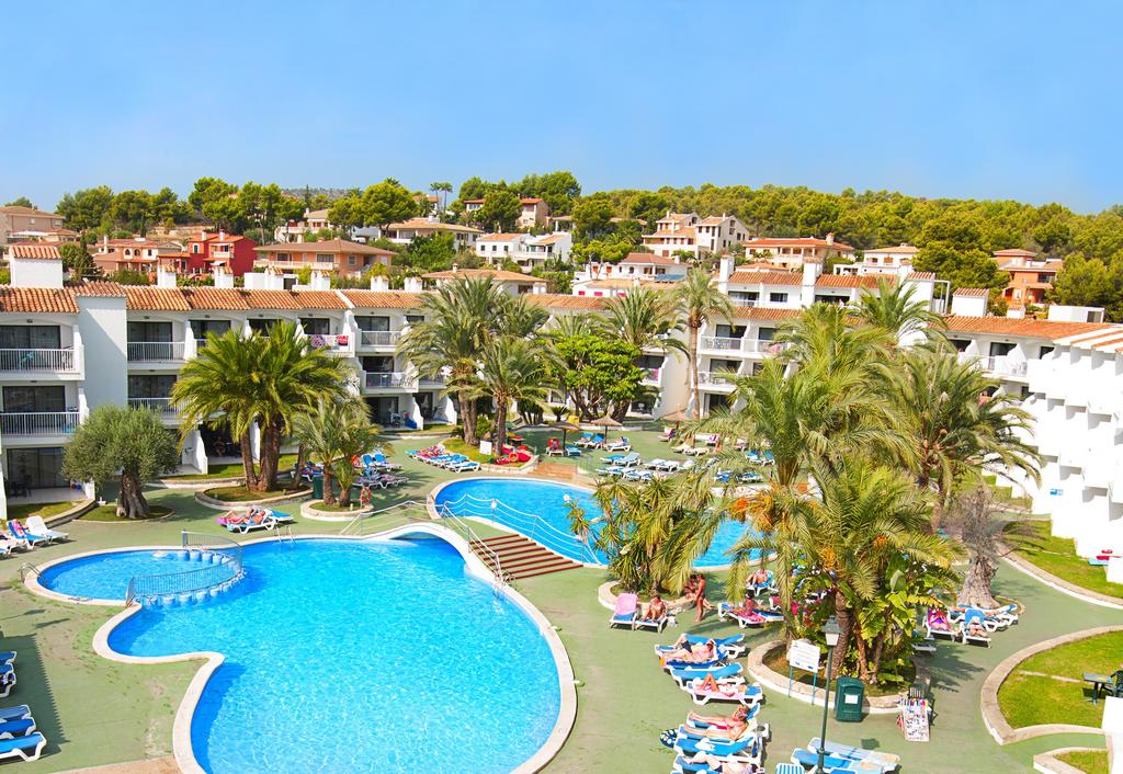 Apartamentos Playas Cas Saboners