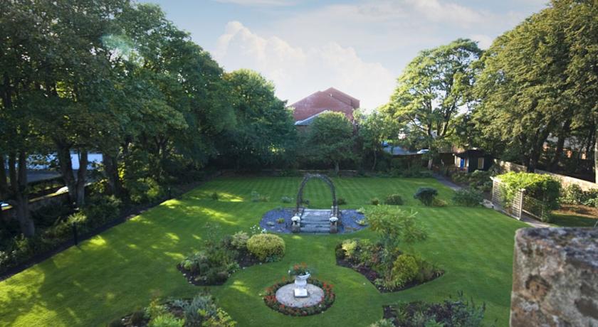 Savoy Park Hotel