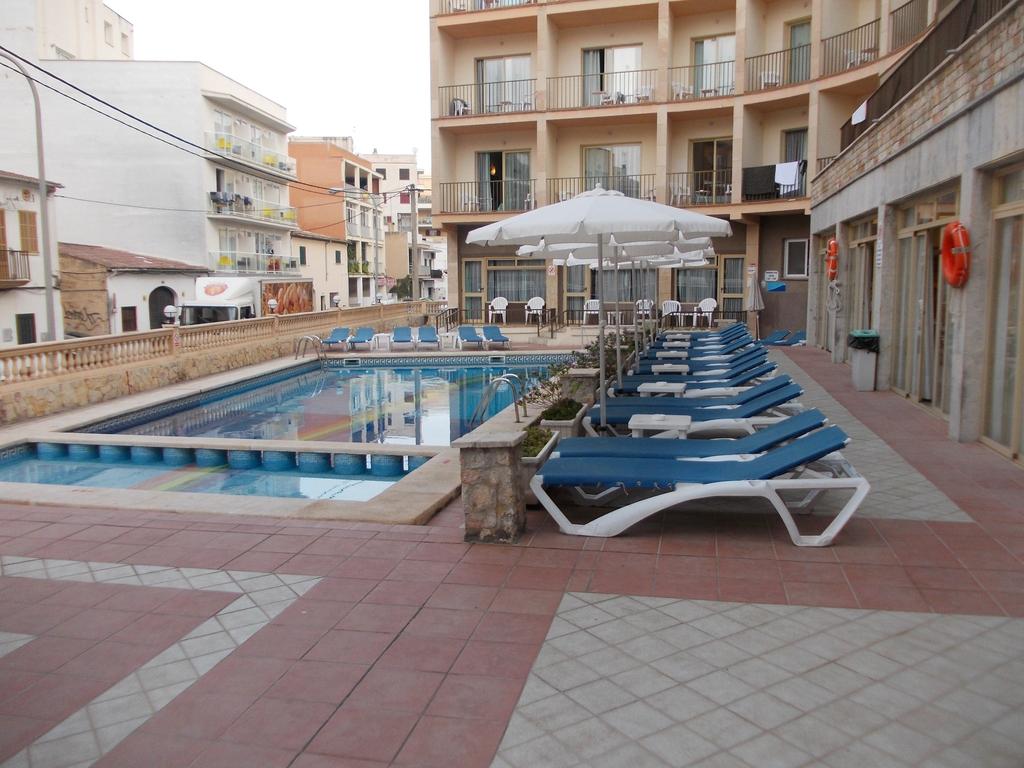 Hotel Iris