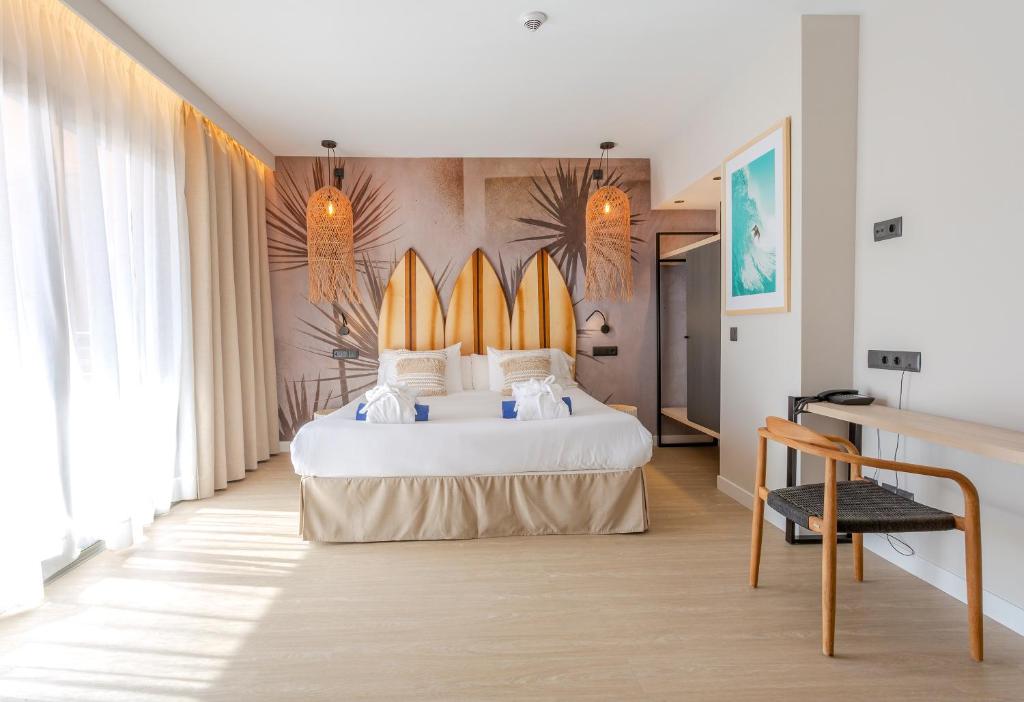 Marins Beach Club Hotel Adults Only (Formerly Marins Cala Nau)