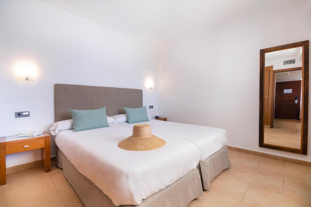 Mar Hotels Ferrera Blanca