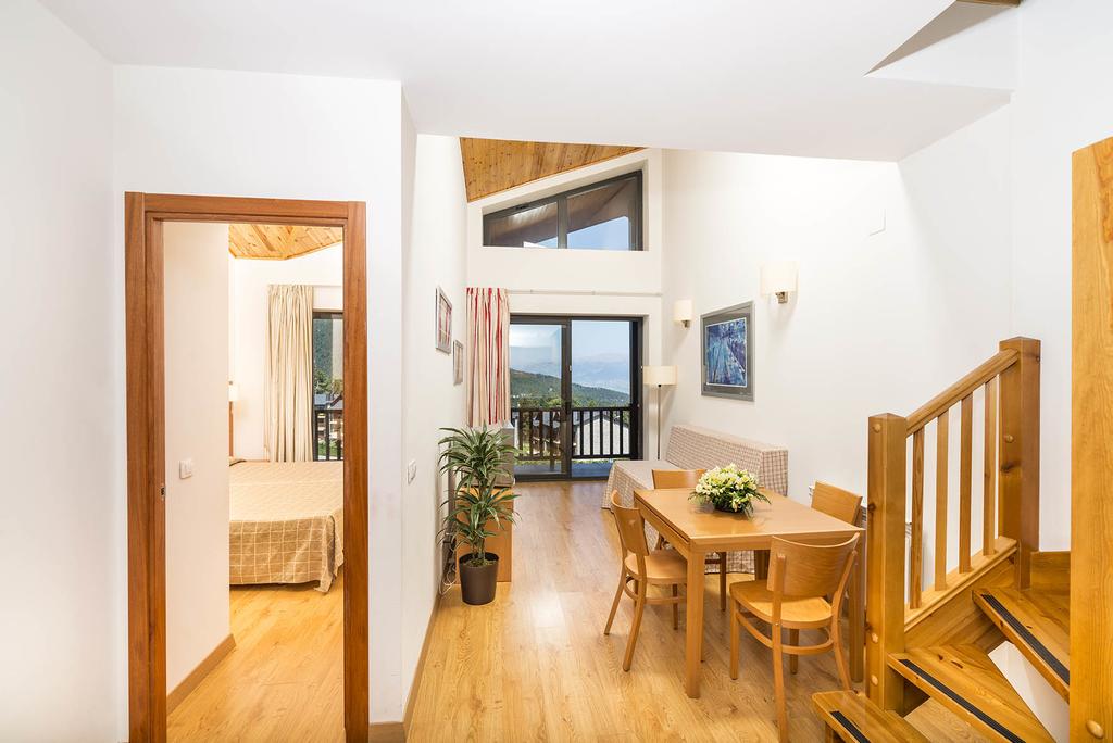 Guitart La Molina Aparthotel & Spa