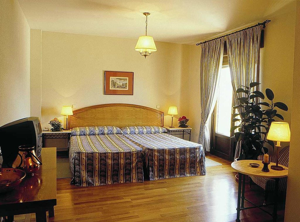 Mirasierra Hotel