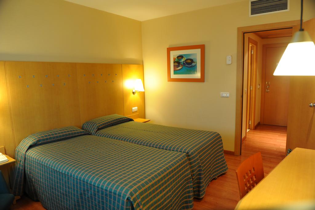 Hotel City Express Santander Parayas