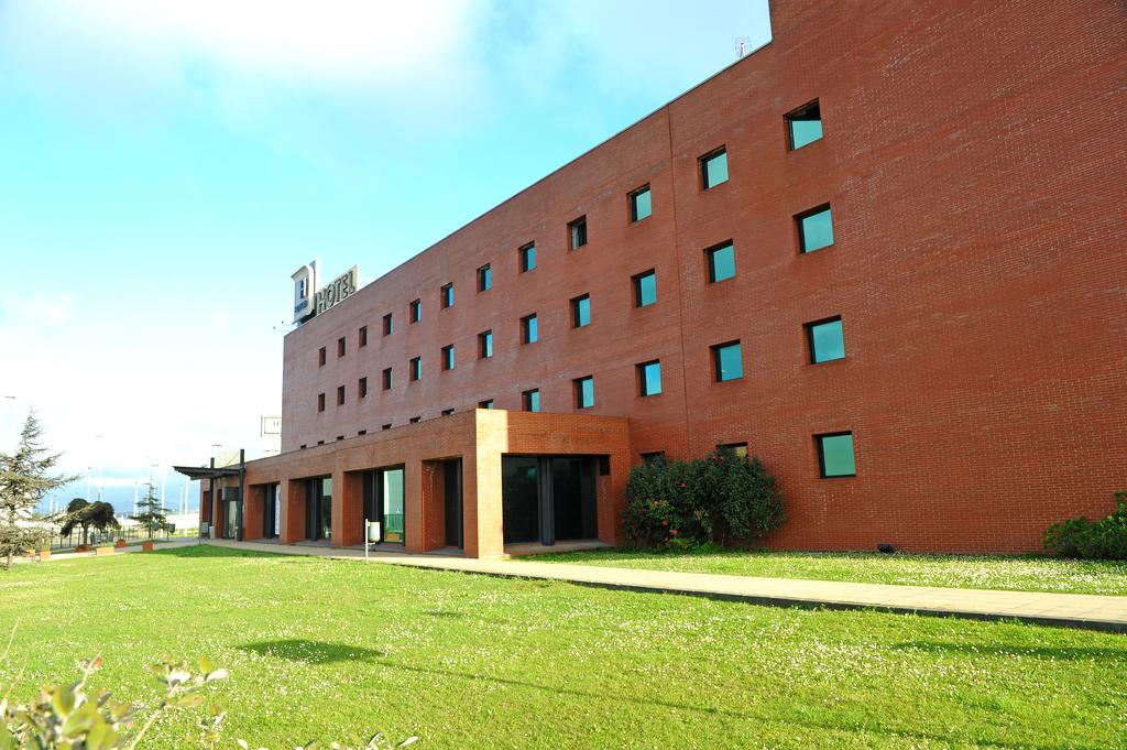 Hotel City Express Santander Parayas