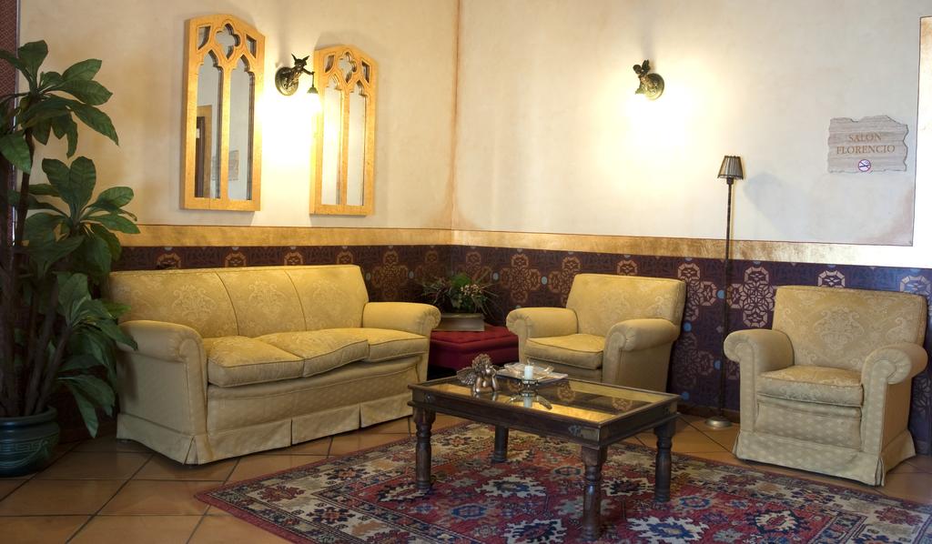 El Jardin de la Abadia