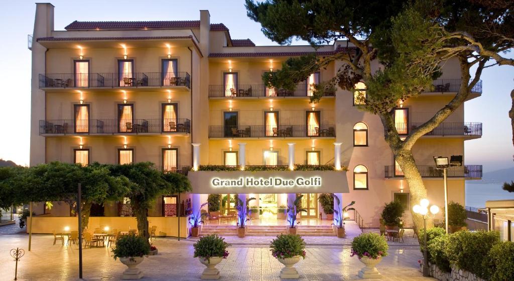 Grand due Golfi
