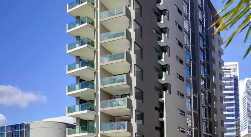 Quattro on Astor Apartments Brisbane by Restt