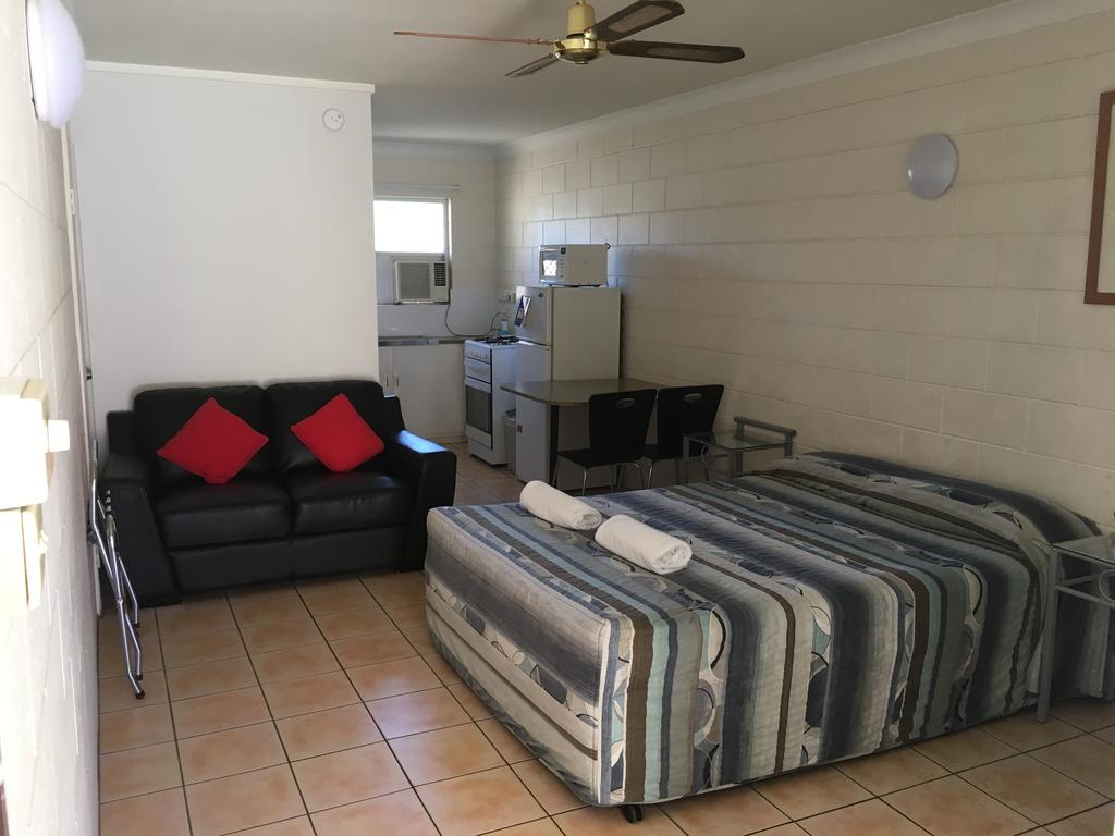 Oasis Inn Cairns