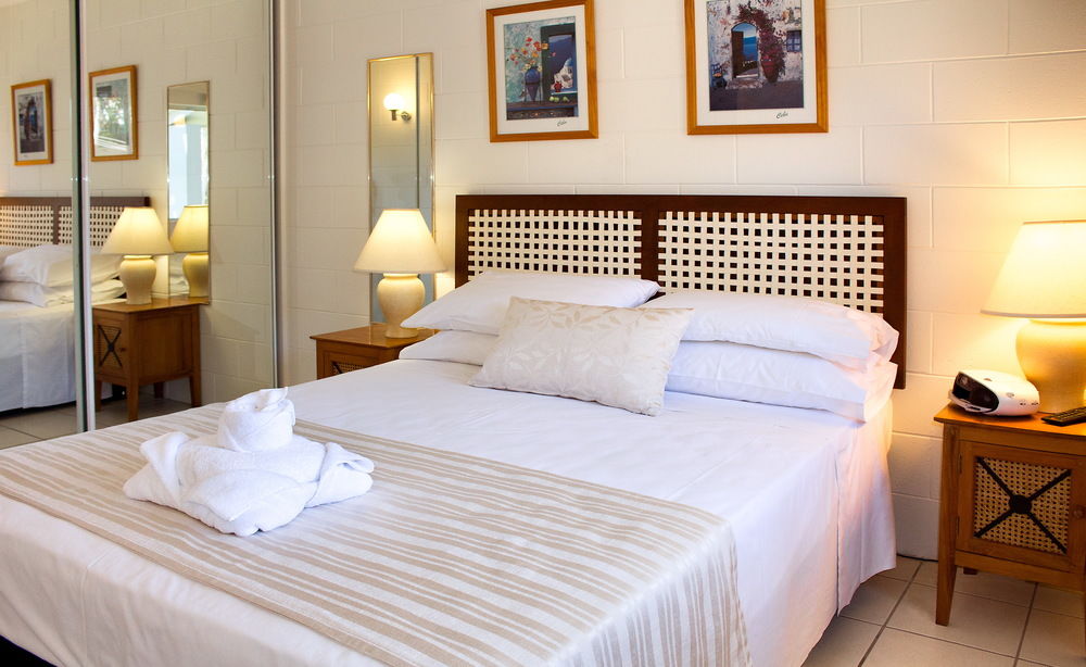 Clifton Sands Holiday Apartments