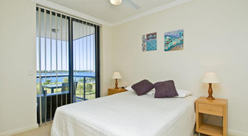 Aqualine Apartments